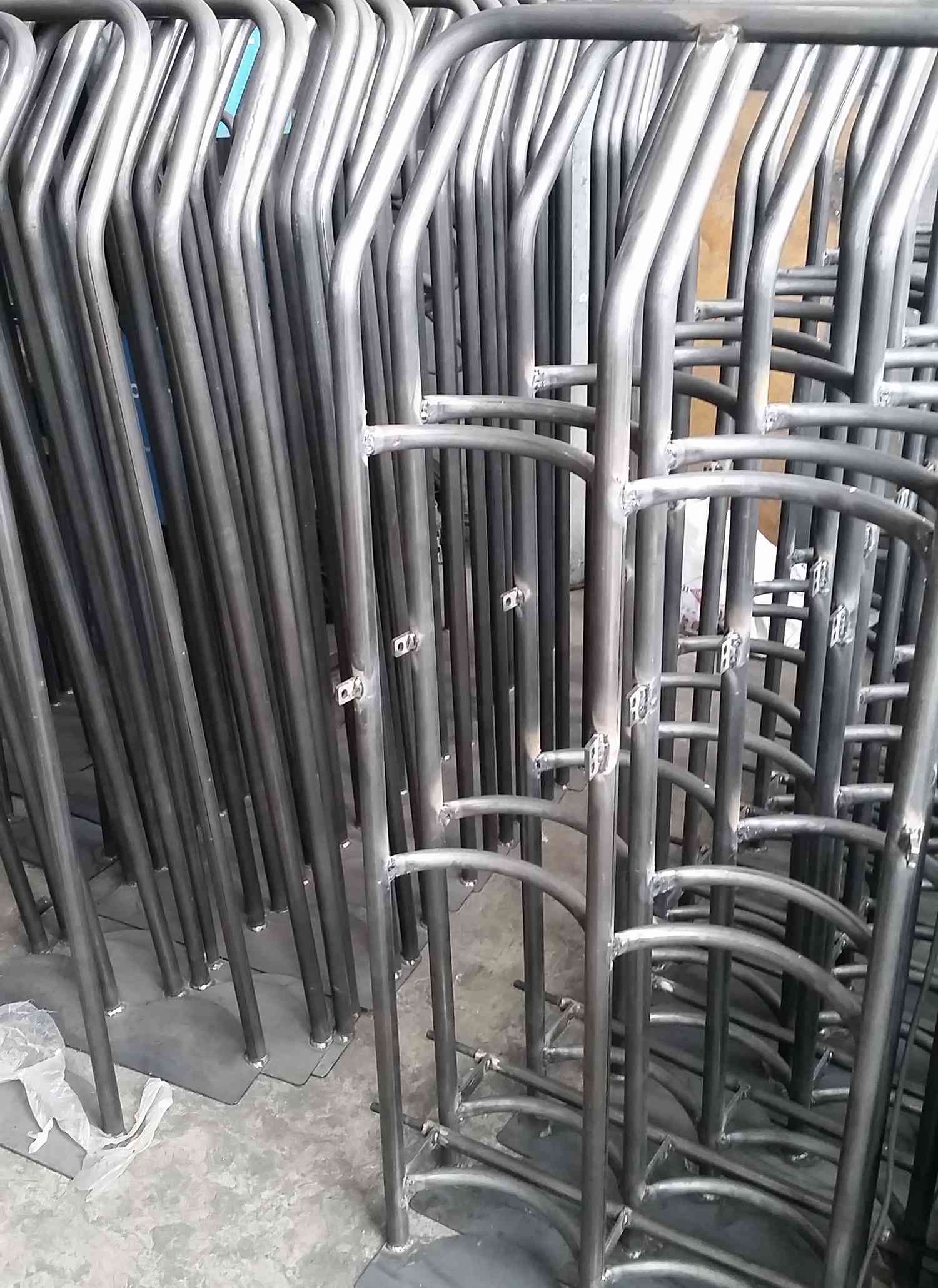 metal güvenlik bariyeri
